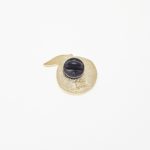 pin's pêche avec attache silicone noire
